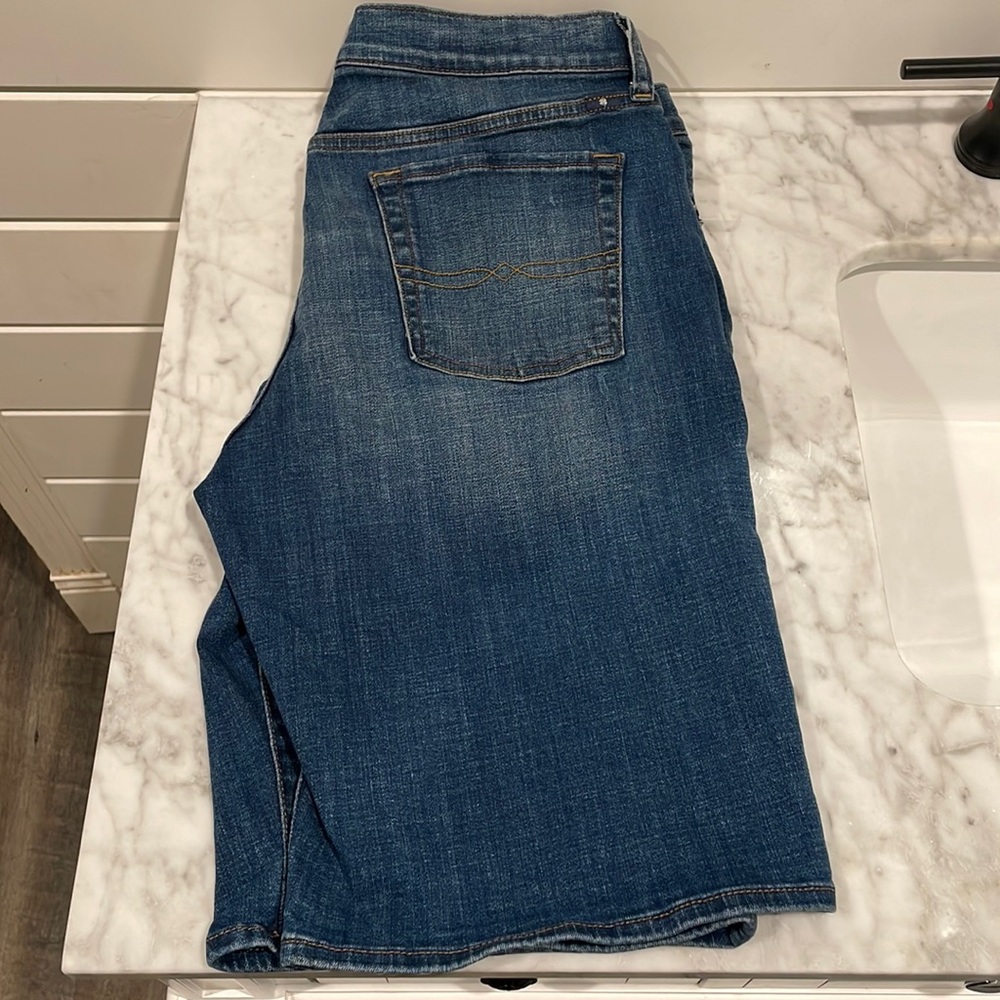 Lucky Brand Stretch Denim Bermuda Shorts. New Without Tags. Size 14